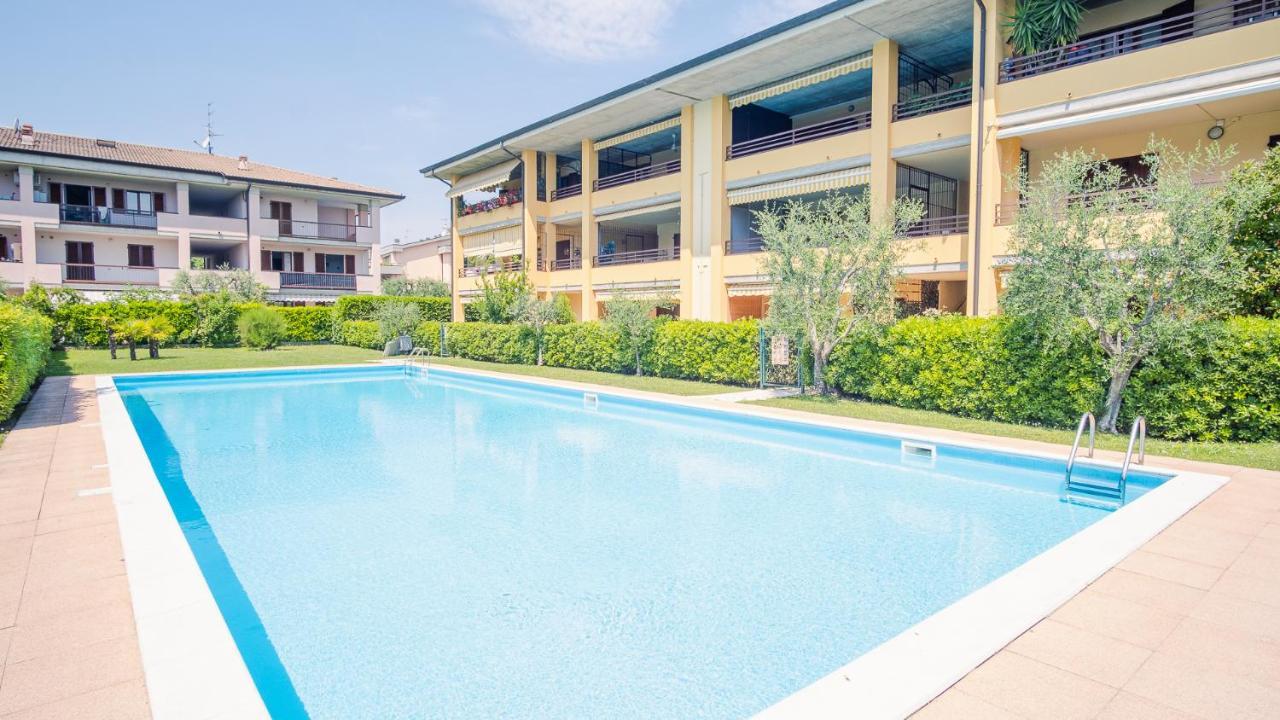Colombare Suite - Italian Homing Sirmione Esterno foto
